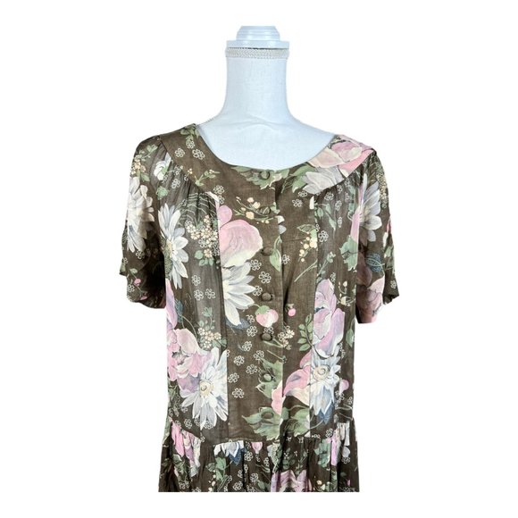 Aunt Abigail's Attic Country Dress - Picture 2 of 8